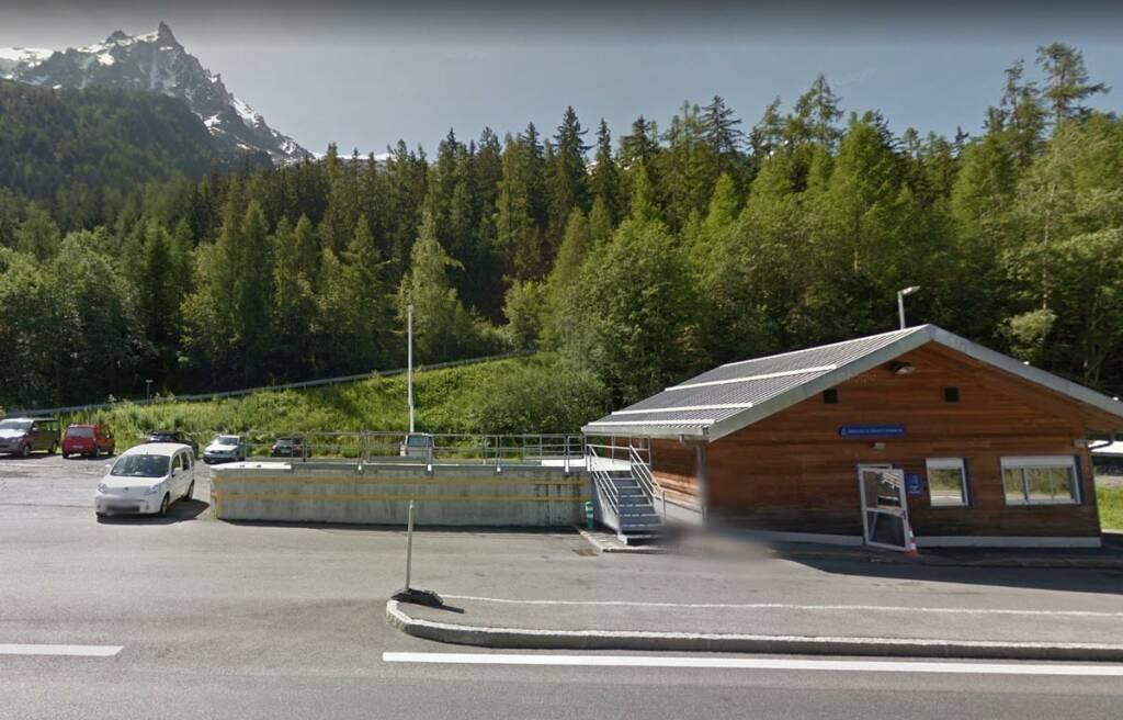 Parking du Cerro ChamonixMontBlanc Aparcamiento à ChamonixMontBlanc